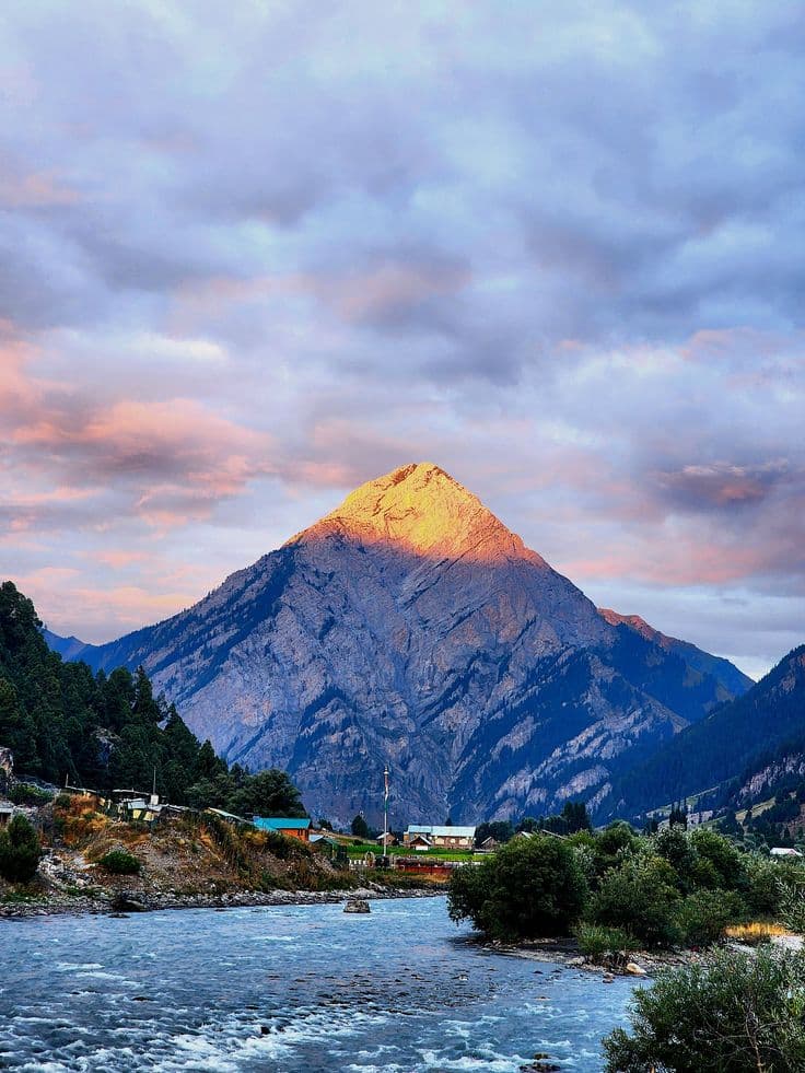 Habba Khatoon Peak & Spring